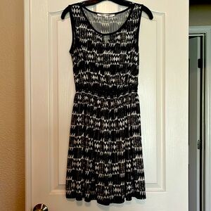 Studio M sleeveless dress. Size small.